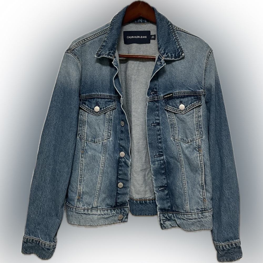 Calvin Klein Mens Denim Jacket Blue Light wash Trucker Jean Jacket